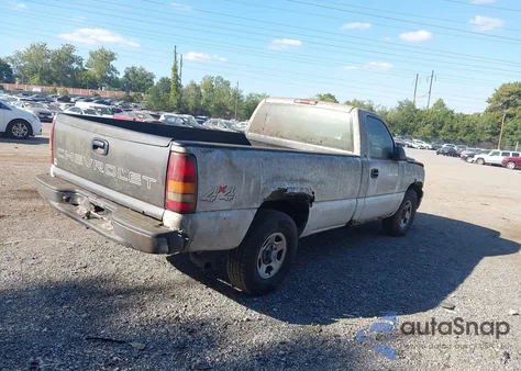 2000 Chevrolet Silverado 1500 z USA, uszkodzony, nr VIN 1GCEK14W1YE324271